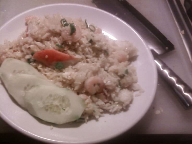 炒饭和大虾和鸡蛋，“ khao pad goong sai khai'