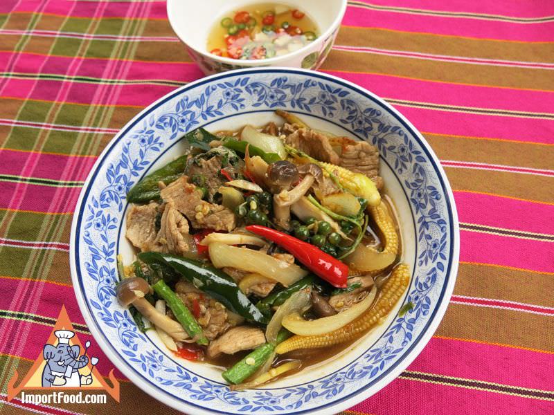 泰国牛肉“Neua Pad Kimao”