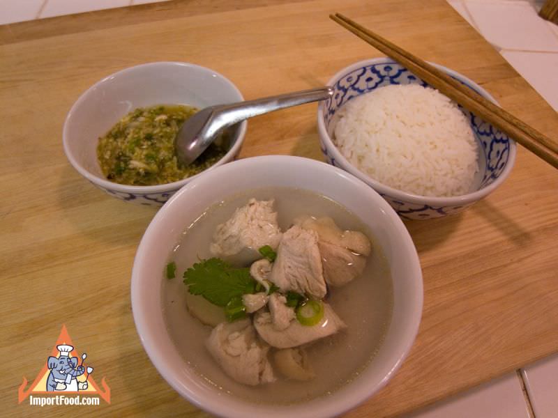 Gai Tom Kha Namsai，罗勇风格