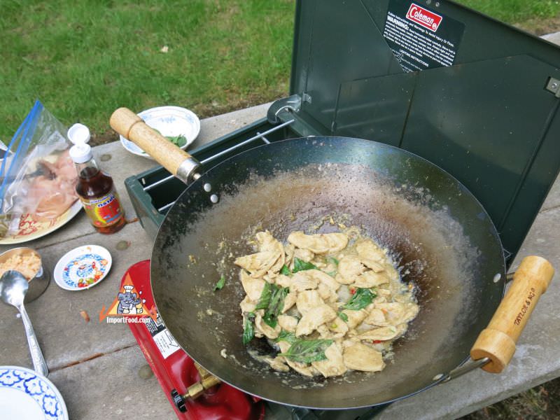 鸡肉和绿色咖喱炒，'Gai Pad Khiaowan'