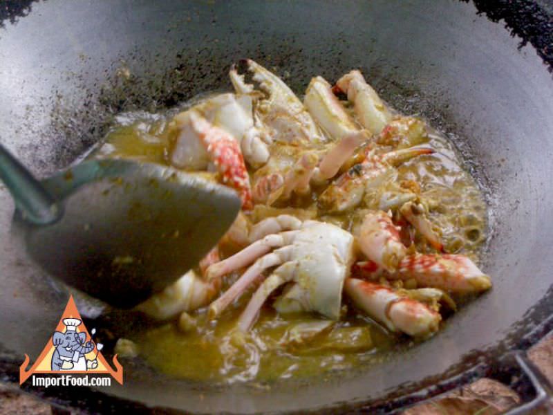 破裂的螃蟹泰国咖喱，“ bu pad pong kari'