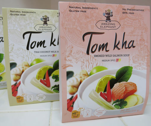 Tom Kha Wild Alaskan Salmon，惊人的大象品牌，9盎司袋