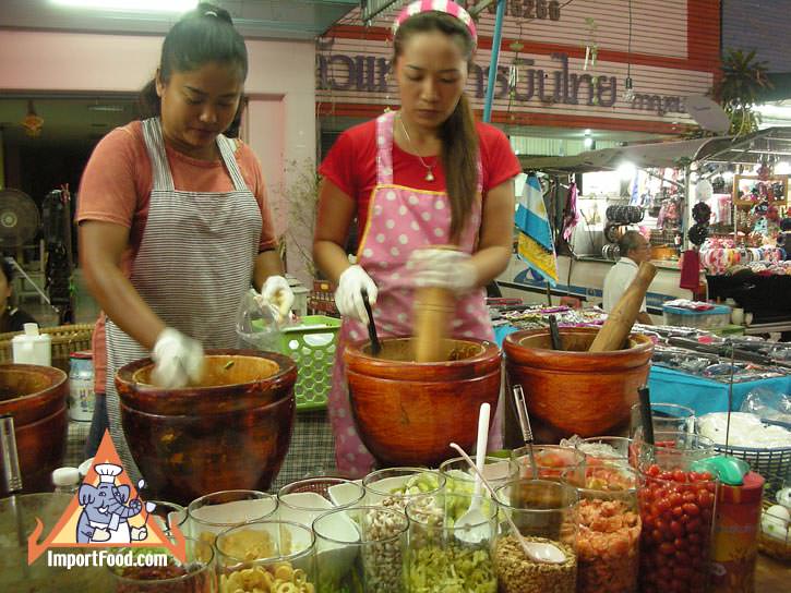 泰国街头供应商Jungle Salad，Tum Pa
