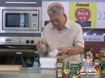 泰国烹饪表演的总理，品尝抱怨