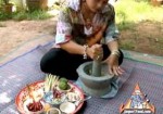 泰国咖喱酱是如何制作的:我们的一步一步的照片/视频食谱